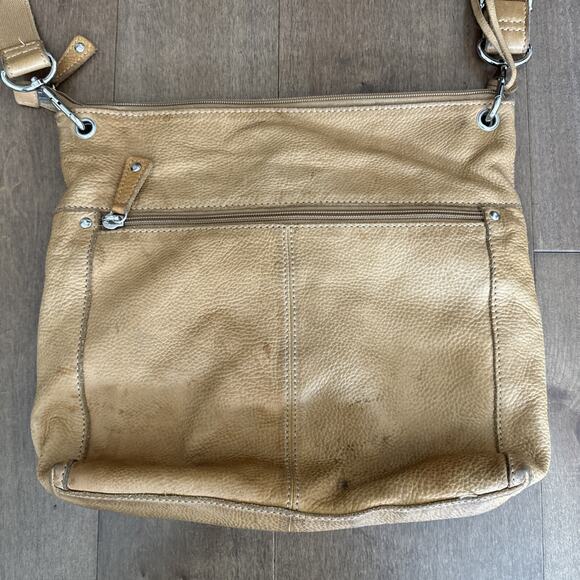 Fossil Crossbody Bag – Camel Leather –13x12 Exterior Stains - Picture 5 of 6